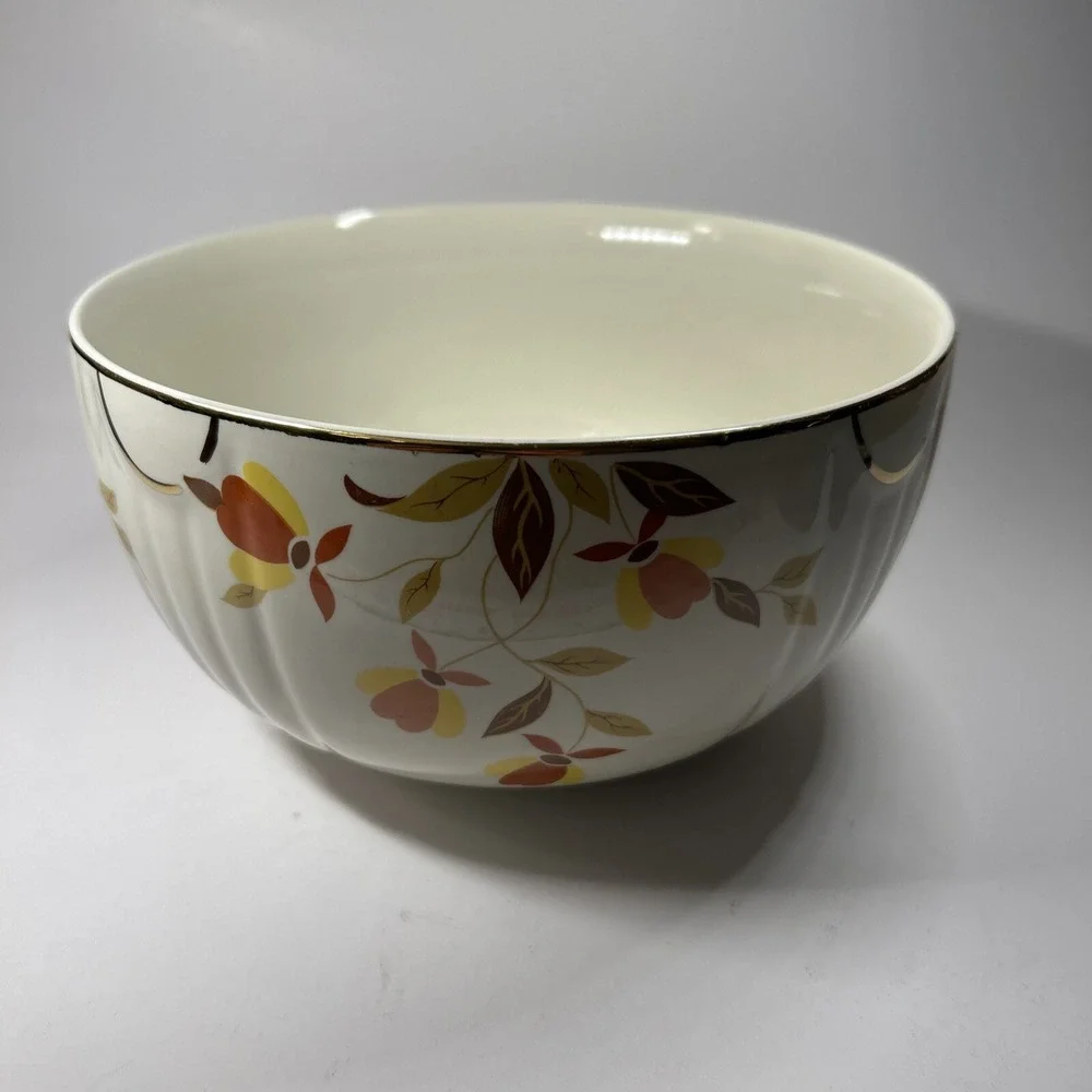 Vintage Hall‎ Superior Quality Kitchenware Jewel Tea Autumn Leaf 7.25 Bowl